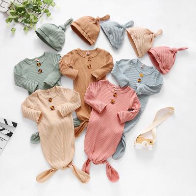 China Breathable Organic Cotton Newborn Dress Wrap Set Gender Neutral Baby Romper Clothes Set With Hat for sale