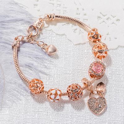 China 2021 Vintage Fashion Women Jewelry Rose Gold Plated Bangle Heart Charm Bracelets for sale