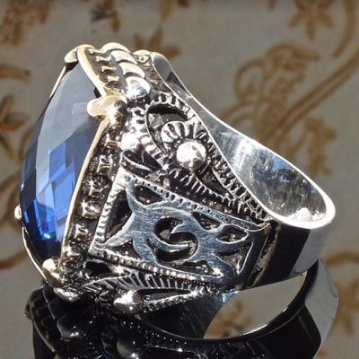 China Vintage Neo-Gothic 925 Sterling Silver Blue Sapphire Gemstone Blue Green Gemstone Rings Men's Vintage Neo-Gothic Ring Gems Ring For Men for sale