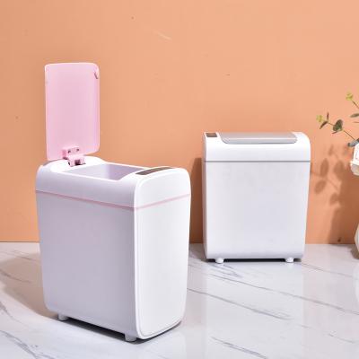 China New 10L USB Charging Battery Desktop Hot Selling Touchless Smart Trash Can Intelligent Automatic Household Trash Can for sale