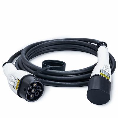 China Copper Alloy Single Phase 32A Type2 To Type2 Vehicle Charging Cable With 5 Meters for sale