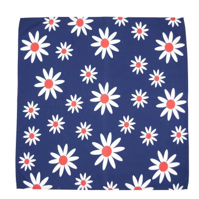 China Casual Daisy Peach Fabric Custom Printing Size Factory High Quality Cheap Supply Promotional Gift Bandannas Bandana Hijab for sale