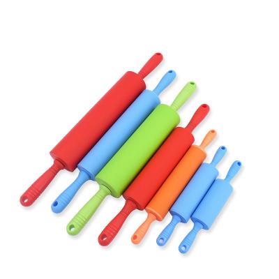 China Color Viable Size Baking Plastic Tools Rolling Pin Silicone Handle Rolling Pin for sale