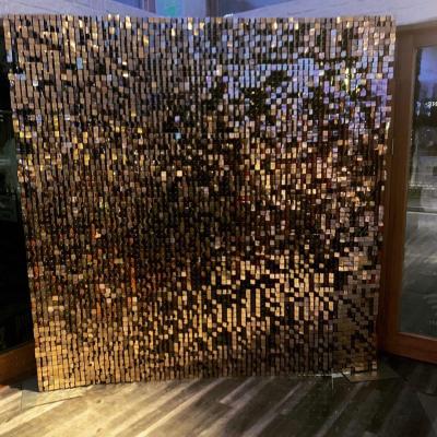 China Square Transparent Plastic Acrylic Back Wall Sequin Outdoor Sequin Gold Panels Glitter Wedding Backdrop 30*30cm for sale