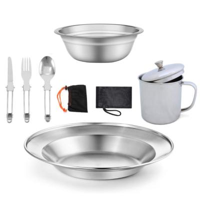 China Portable hot sale camping outdoor tableware set stainless steel simple cookware portable picnic tableware for sale