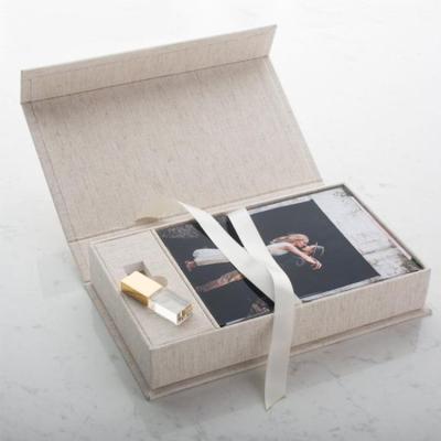 China Recyclable Custom Design Recyclable Paper Luxury Gift Card Usb Pen Drive Packaging Wedding Giveaway Box With Logo For Electronics Product for sale