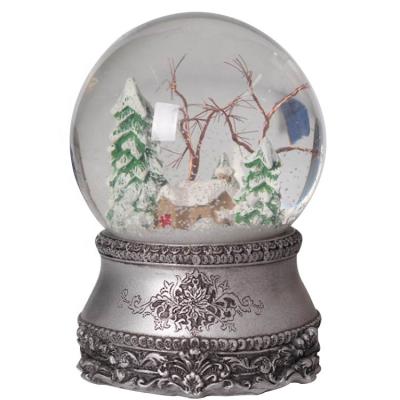 China Cheap High Quality Unique Custom Resin Christmas Decor Water Snow Globes From Europe For Sale for sale