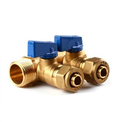 China Connect To Pipe Factory Customized Size Reducing Female Brass Water Plumbing Manifold for sale