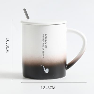 China Large Capacity Gradient Mug CLASSIC Coffee Mug With Lid And Spoon For Men And Women for sale