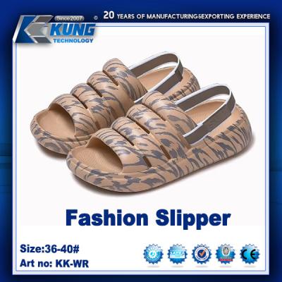 Chine Poids léger durable imperméable d'EVA Fashion House Slippers Shoes à vendre