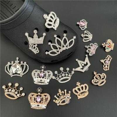 China Metal Crown Designer Charms DIY Removable Crocodile Charms Shoes Clogs Women's Shoes Accessories Sandal Slippers Gold for sale