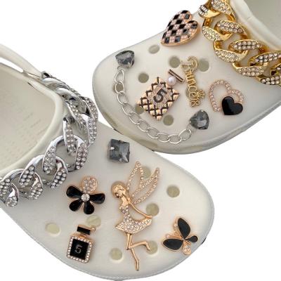 China Wholesale Designer Crystal Letter Accessories Custom Luxury Diy Charming Women's Decoration Clogs Shoes Charming for sale