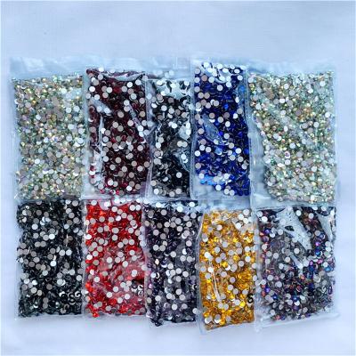 China Multi Size Quality Shape Crystal Stone Decoration Design Flatback Rhinestone Flatback for sale