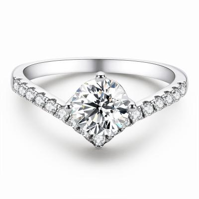 China Classic 925 Sterling Silver 1.0ct Brilliant Round Cut Moissanite Engagement Ring For Women Classic V Ring for sale