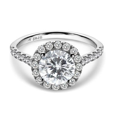 China Vintage 2.0ct Lead Free Zircon Brilliant Round Cut Rings 925 Sterling Silver CZ Engagement Halo Ring for sale