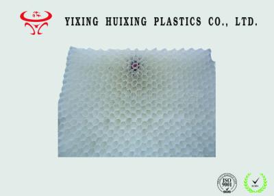 China Medios perímetro mojado grande del tratamiento de aguas de relleno del colono hexagonal del tubo en venta