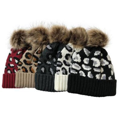 China COMMON Women Knit Beanie Hats With Fur Pom Bobble Hat Skull Cable Beanie Hat For Women for sale