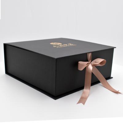 China Recycled Luxury White Elegant Foldable Materials Gift Paper Box Cardboard Hat Box Packaging Baby Memory Keepsake Gift Boxes for sale