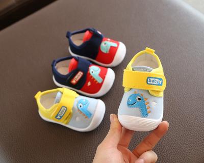 China New Arrival Cute Animal Design Breathable With Noises Baby Canvas Shoes Baby Shoes Unisex for sale