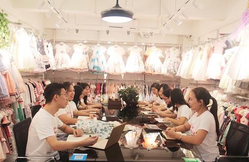 Verified China supplier - Shantou Jinping Outong Garment Factory