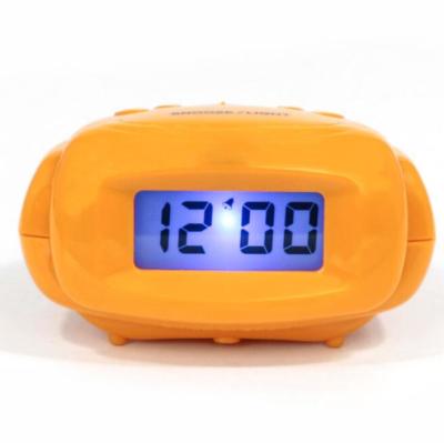 China Antique Style Small Alarm Clock LCD Student Smart Electronic Alarm Clock Digital Electronic Clock for sale