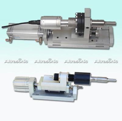 China Automóvel que rebita o desempenho mais alto ultrassônico de máquina de soldadura do ponto do puxador traseiro do espelho à venda