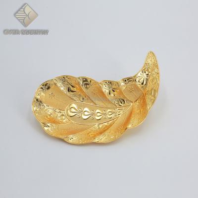 China STOCKED 8 INCH TULIP DESGIN WHOLESALE GOLDEN SILVER PLATED FRUIT NUTS CANDY SNACK PLATE WITH MANGO SHAPE for sale