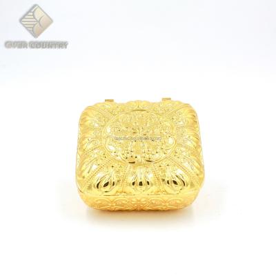 China Moden Hot Selling Metal Tulip Design 3 Inch Square Shape Wedding Rings Jewelry Box for sale