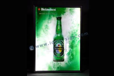 China La muestra delgada del marco de aluminio LED/Heineken colgante encendió las muestras montadas en la pared en venta