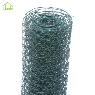 China Straight twist hexagonal wire netting/PVC poultry green hex netting/aviary game bird chicken wire netting for sale