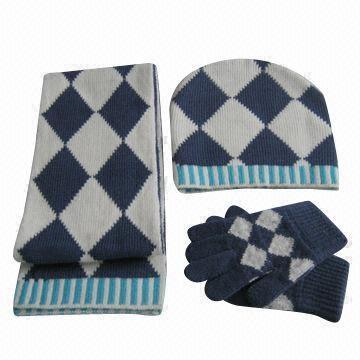 China Medium Sheer Color With Knitted Warm Hat Scarf Mittens Set for sale