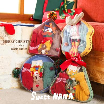 China Wholesale Winter Warm Coral Velvet Sock Latest/Festival Fashion Gift And Gloves 4 Pairs In Box Christmas Gift For Kids for sale