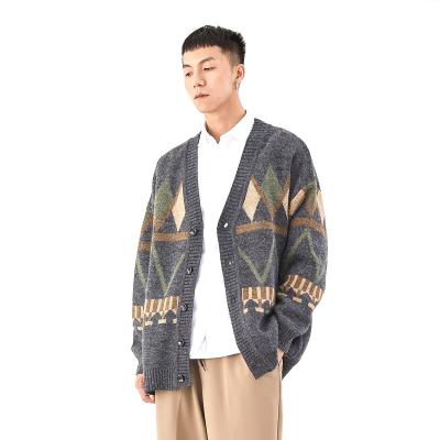 China Autumn Men&'s Style Contrast Color Jacquard Casual Sweater 2021 Korean New Breathable Loose V-Neckline Cardigan for sale