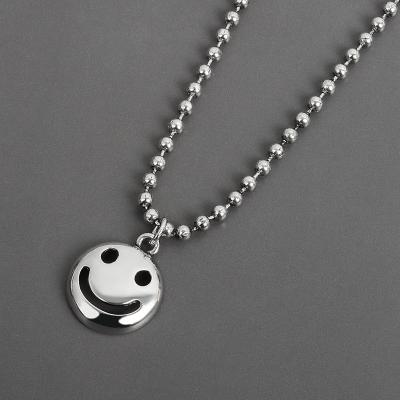 China New Trendy Hot Selling Fashion Necklace Jewelry Smiley Round Smile Pendant Necklace Silver Plated For Women for sale