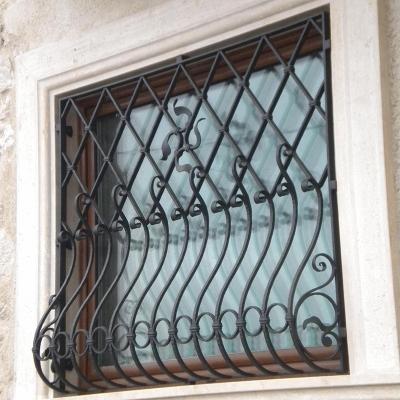 China Modern Best Selling Easily Assembled Wrought Iron Security Window Modern Steel Barrier for sale