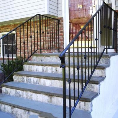 China Traditional Best Selling Modern Forged Exterior Railings For Steps for sale