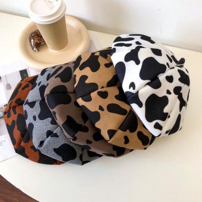 China Japanese Designer Feeling Soft Harajuku Cow Beret Hat New Retro Fashion Women's Cow Wool Beret For Women for sale