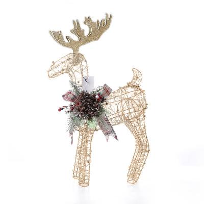 China Hot Selling Iron Decorations Wrought Iron Deer Ornaments European Jane Christmas Craft Creative European Style Gifts for sale