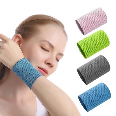 China High Elasticity And New Design Breathable Polyester Non Slip Custom Logo Sweat Band Cooling Tennis Sweatband Wrist for sale