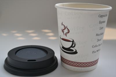 Chine Tasses de papier jetables qui respecte l'environnement, tasse de café de papier avec le couvercle à vendre