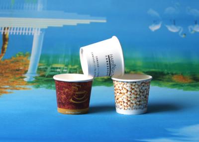 China Takeaway Vending Paper Cups Customized Disposable Paper Cups With Lids And Straws for sale