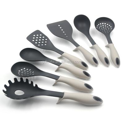 China Best Quality 100% Sustainable Food Grade 7 Pcs Western Nylon Heat Resistant Kitchen Tools for sale