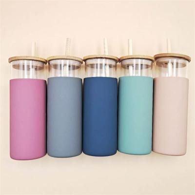 China Viable Wholesale Fancy Glass Water Bottle And Custom Straw Borosilicate Glass Water Bottle With Silicone Sleeve for sale