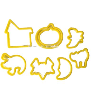 China New Design 8pcs Sustainable Plastic Halloween Cookie Cutter for sale