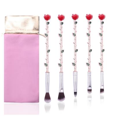 China gifts skin-friendly personalization special beauty tools 5Pcs Rose Flower Glitter Makeup Brush Set gold handle red eye brush set for girls gift for sale