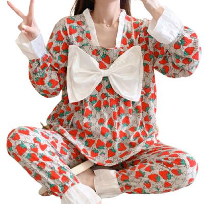 China Autumn Strawberry Sweet Bow Suit Home Wear Two-Piece Pajamas QUICK DRY Long Sheathed Women's Sleepwear for sale