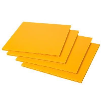 China Hot Selling PP and High Quality New Design High Quality Plastic Board Layer Protection Coreflute Overlay for sale