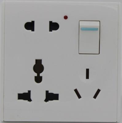 China Residential / General Purpose PC Cover Attached Flush 8 Pin Plug With Switch for sale