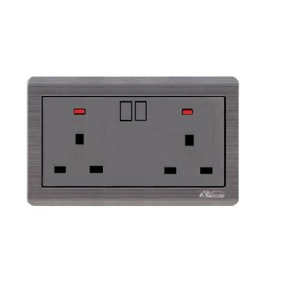 China Stainless Steel Wall Socket 13A Wall Socket Residential / Multi-Purpose UK Wall Socket for sale