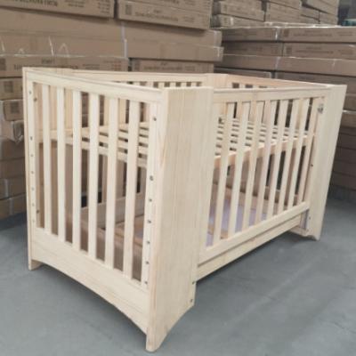 China Multifunctional Modern Wooden Baby Crib Unpainted Solid Wood Modern Style for sale